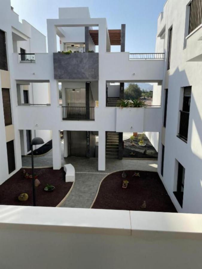 Green View Luxury Appartment In New Complex Pueblo Majorero Next To Golf Course 5 Min Walk From The Beach And Atlantico Shopping Centre In Caleta De Fuste Next To Cassino And Elba Sara Hotel 2 Bedrooms 2 Bathrooms Huge Terace! Dış mekan fotoğraf